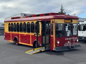 2019 Freightliner Arboc Spirit of America 26 Passenger ADA Trolley Bus - TC4198