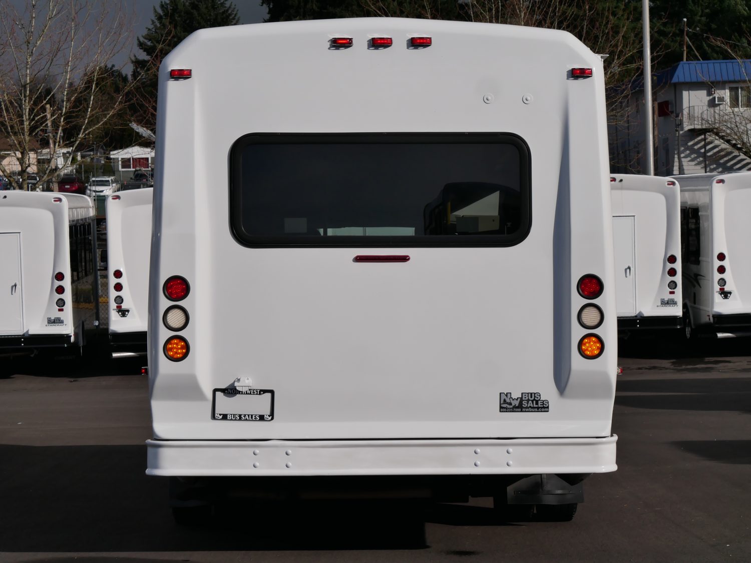 2016 Ford Eldorado 14 Passenger ADA Shuttle Bus - S15261 - Image 11