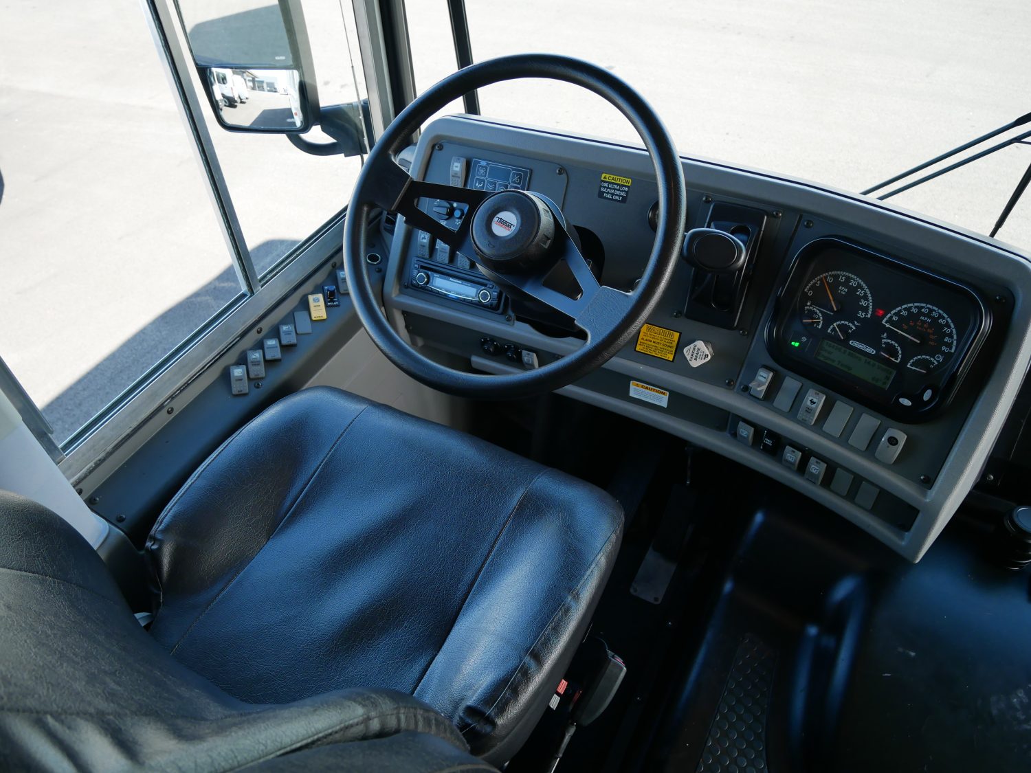 2013 Thomas Saf-T-Liner 36 Passenger + Rear luggage Bus - B55327 - Image 5