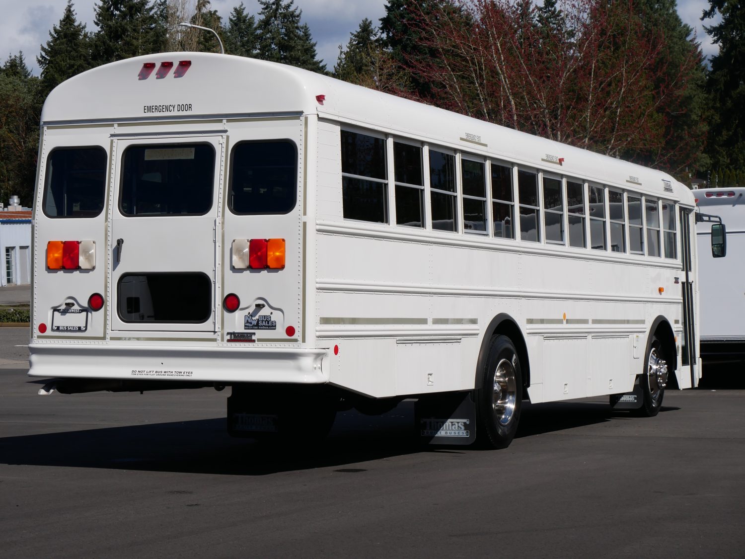 2013 Thomas Saf-T-Liner 36 Passenger + Rear luggage Bus - B55327 - Image 3