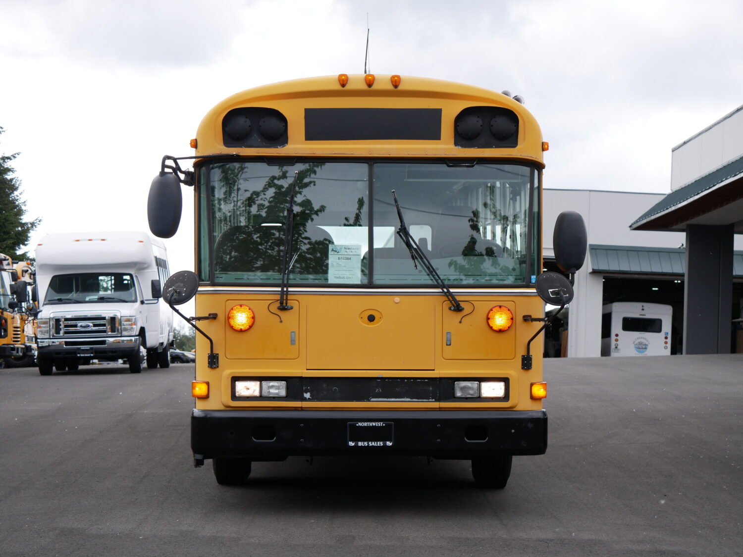2004 Blue Bird All American 78 Passenger School Bus - B18384 - Image 11