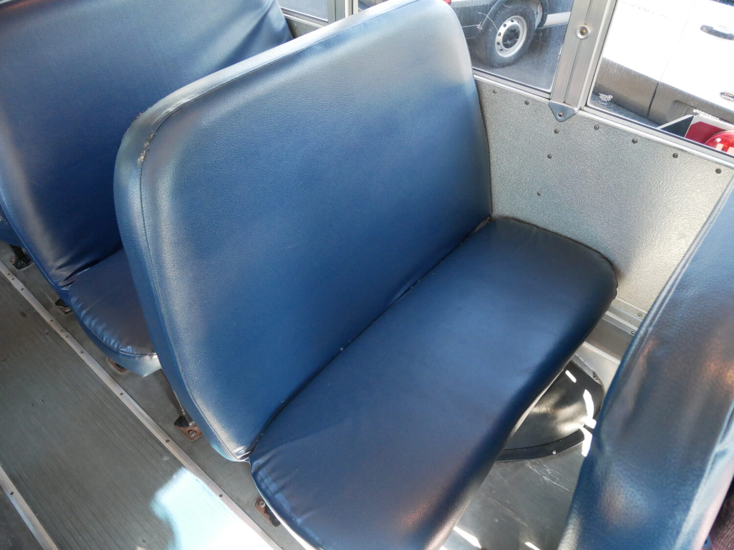 2007 Blue Bird All American 84 Passenger School Bus - B40622 - Image 9