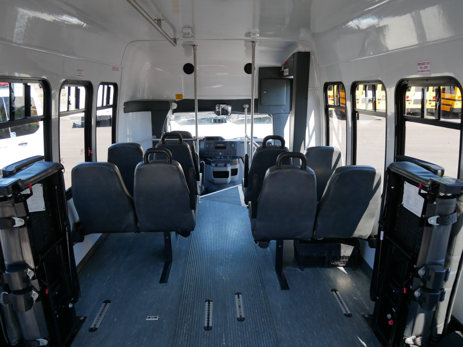 2011 Ford Startrans 14 Passenger ADA Shuttle Bus - S36707 - Image 8