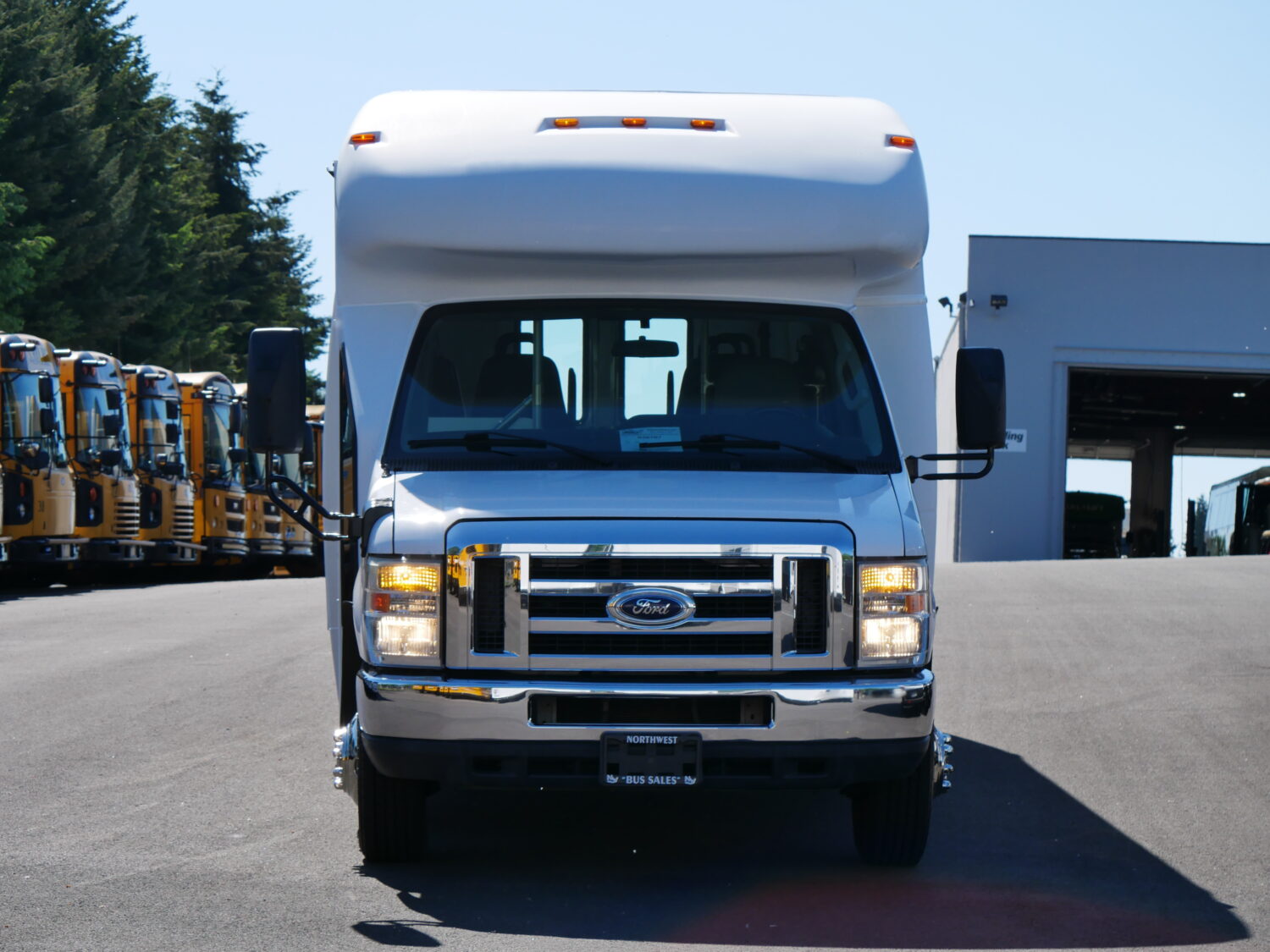 2011 Ford Startrans 14 Passenger ADA Shuttle Bus - S36707 - Image 12
