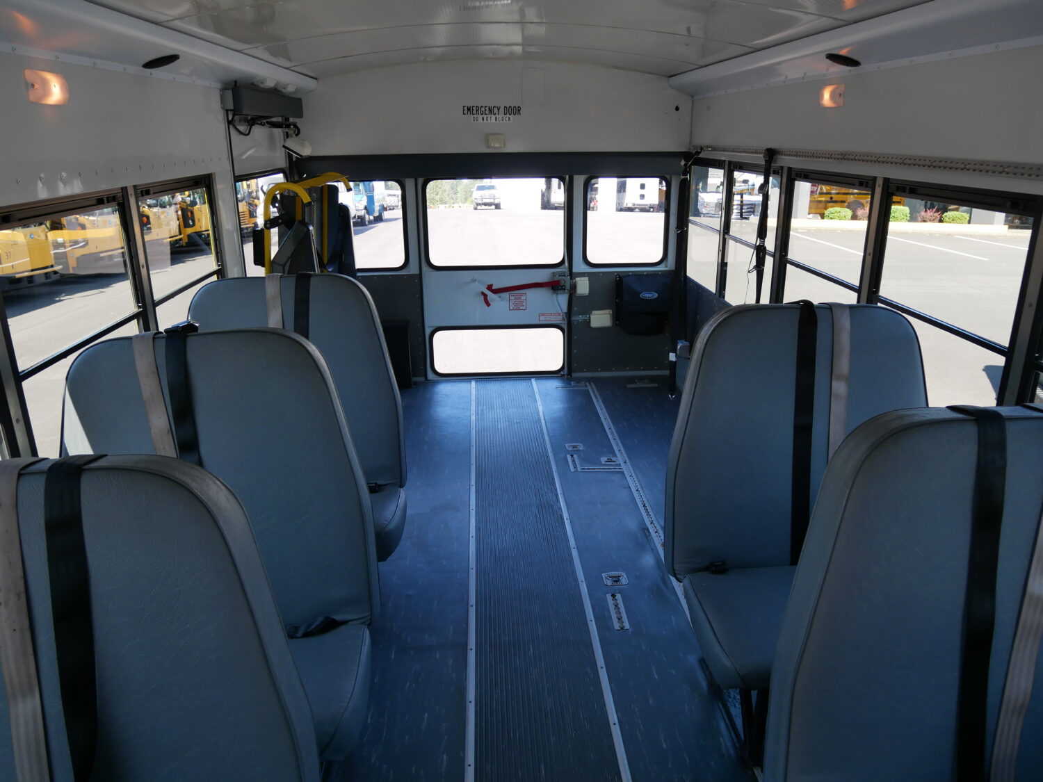 2008 Chevrolet Collins 10 Passenger + 2 Wheelchair ADA School Bus - B12292 - Image 6