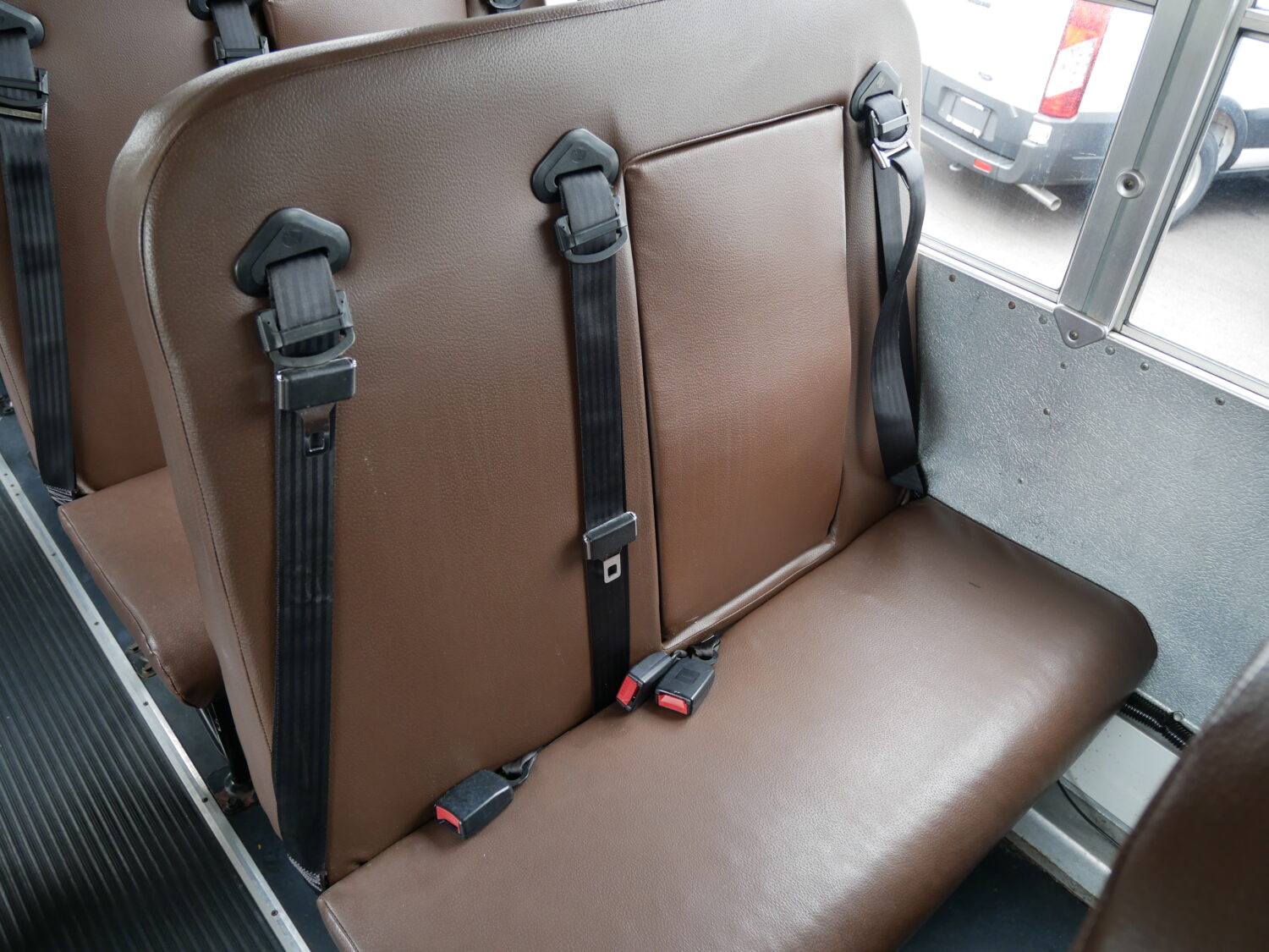 2013 Bluebird Vision 53 Passenger Short School Bus - B95917 - Image 10
